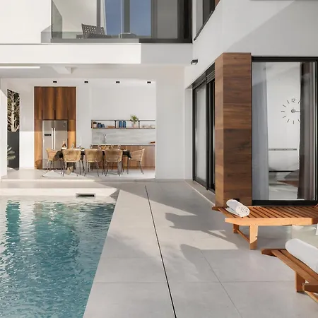 Luxor Villa *